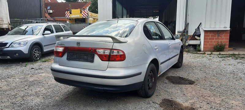 SEAT Toledo Signo 1,8 20V Autom - Car: picture 3 SEAT Toledo Signo 1,8 20V Autom - Car: picture 3