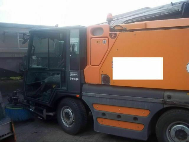 Schmidt Compact 200 German Maschine - Road sweeper: picture 2 Schmidt Compact 200 German Maschine - Road sweeper: picture 2