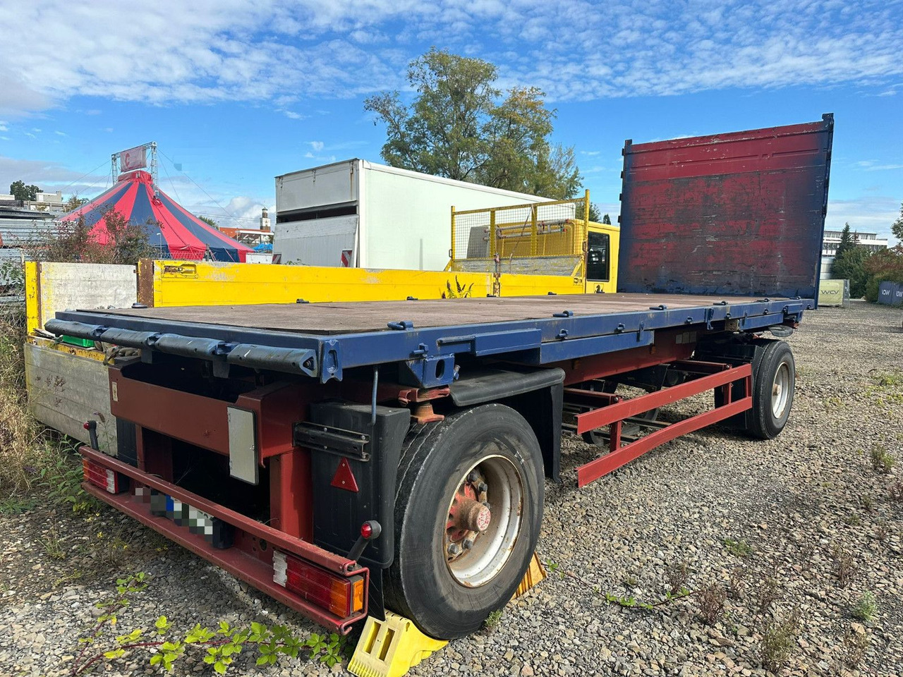 Schmitz Cargobull WF18 mit Plattform - Dropside/ Flatbed trailer: picture 2 Schmitz Cargobull WF18 mit Plattform - Dropside/ Flatbed trailer: picture 2