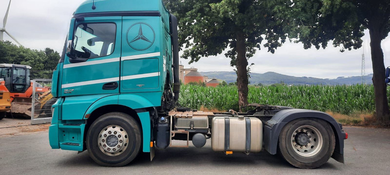 Mercedes-Benz 1842 Actros MP4 G.Haus/Hochdach Vollaust - Tractor unit: picture 3 Mercedes-Benz 1842 Actros MP4 G.Haus/Hochdach Vollaust - Tractor unit: picture 3