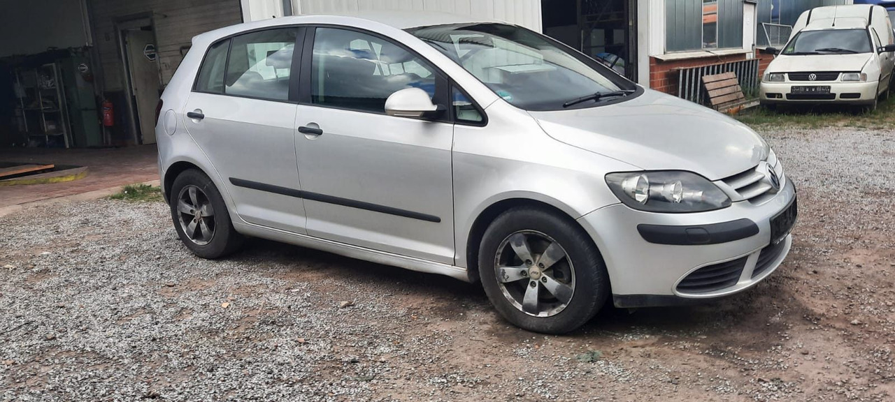 Volkswagen Golf Plus 1.9 TDI DSG DPF Comfortline - Sedan: picture 1 Volkswagen Golf Plus 1.9 TDI DSG DPF Comfortline - Sedan: picture 1