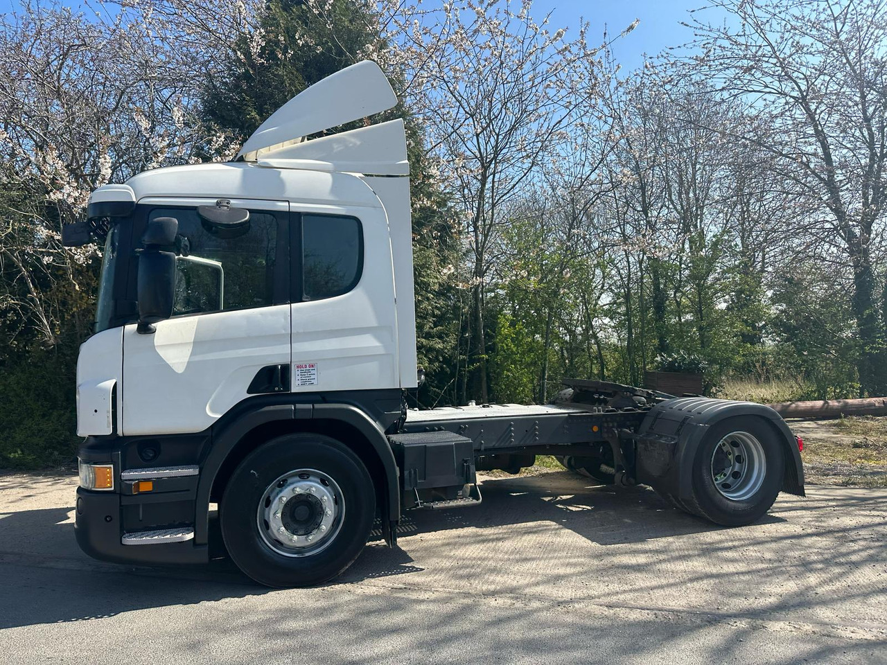 Tractor unit 2016 Scania P360 Tractor Unit: picture 8
