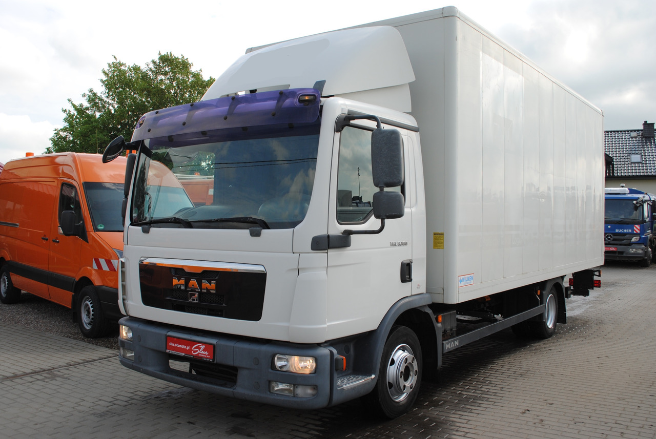 MAN TGL 8.180 - Box truck: picture 3 MAN TGL 8.180 - Box truck: picture 3