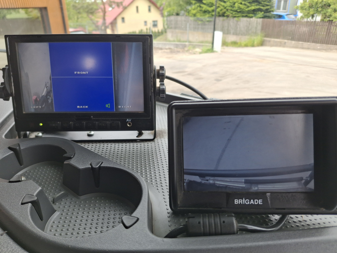 Leasing of MERCEDES-BENZ Axor 1823 Zamiatarka Kehrmaschine BUCHER 2 Motoren Szczotki L/R Sweeper MERCEDES-BENZ Axor 1823 Zamiatarka Kehrmaschine BUCHER 2 Motoren Szczotki L/R Sweeper: picture 21 Leasing of MERCEDES-BENZ Axor 1823 Zamiatarka Kehrmaschine BUCHER 2 Motoren Szczotki L/R Sweeper MERCEDES-BENZ Axor 1823 Zamiatarka Kehrmaschine BUCHER 2 Motoren Szczotki L/R Sweeper: picture 21