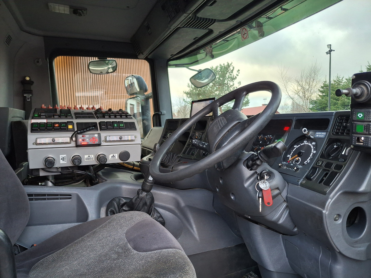 Road sweeper SCANIA 94G Zamiatarka Kehrmaschine BUCHER L/R Frontbürste 2 Motoren Odchwaszczarka Przednia Szczotka: picture 20 Road sweeper SCANIA 94G Zamiatarka Kehrmaschine BUCHER L/R Frontbürste 2 Motoren Odchwaszczarka Przednia Szczotka: picture 20