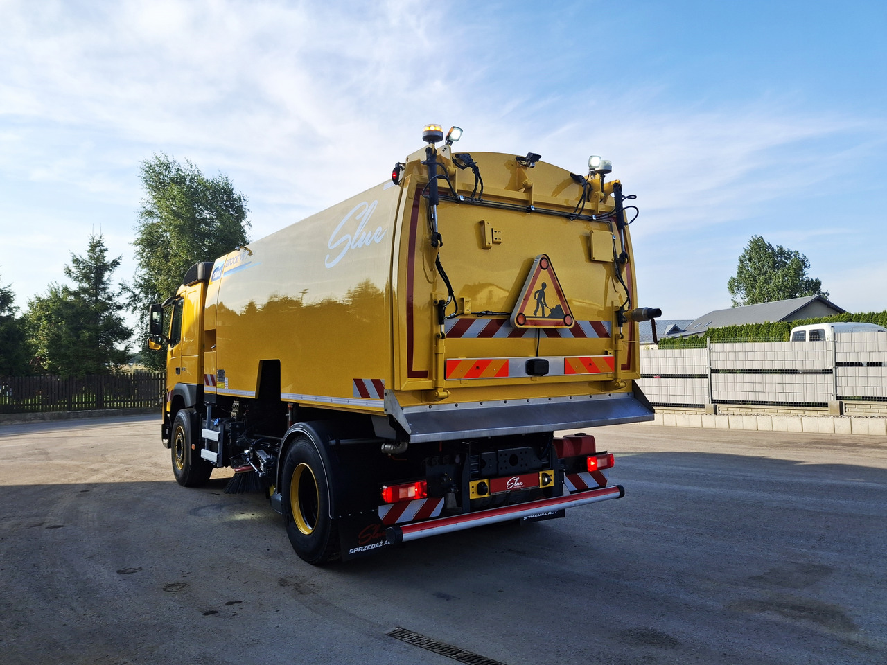 VOLVO FMX 420 Zamiatarka Kehrmaschine Euro 6 PM2.5 BROCK VS 7 TECH Karcher L/R 2145 Mth 2021r - Road sweeper: picture 4 VOLVO FMX 420 Zamiatarka Kehrmaschine Euro 6 PM2.5 BROCK VS 7 TECH Karcher L/R 2145 Mth 2021r - Road sweeper: picture 4