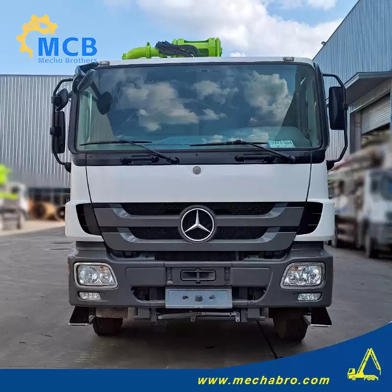 ZOOMLION ZLJ5296THB - Concrete pump truck: picture 1 ZOOMLION ZLJ5296THB - Concrete pump truck: picture 1