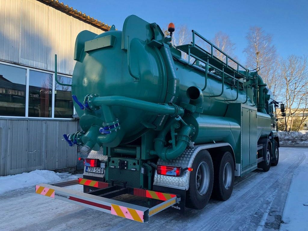 MAN TGA 35.480 8X2-4 BL DRY VACUUM 353kW - Vacuum truck: picture 3 MAN TGA 35.480 8X2-4 BL DRY VACUUM 353kW - Vacuum truck: picture 3