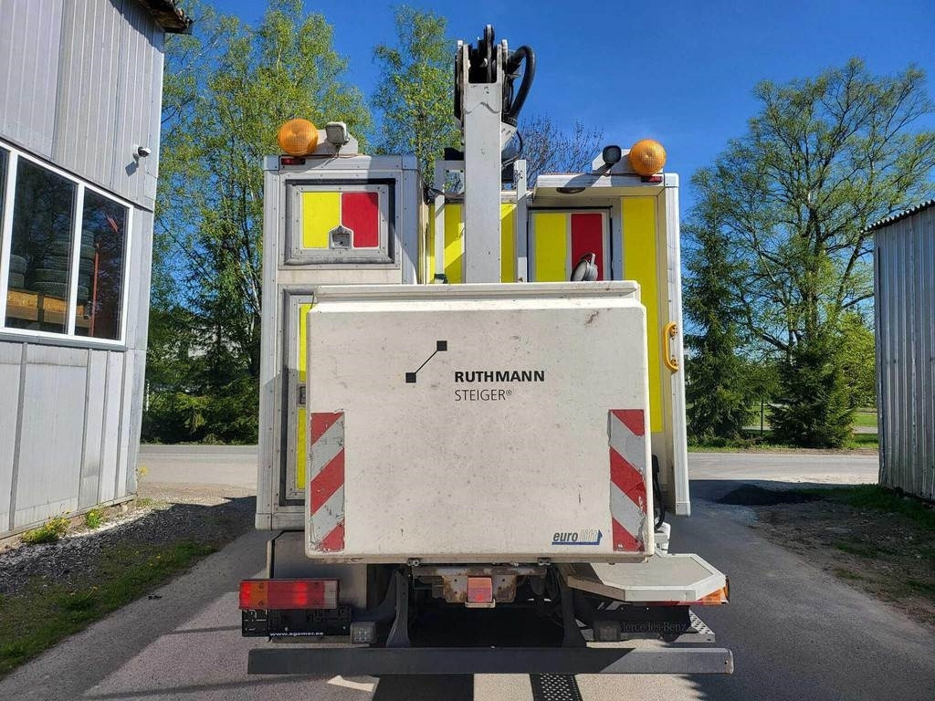 Mercedes-Benz ATEGO 822/ RUTHMANN STEIGER TK145 - Truck mounted aerial platform: picture 4 Mercedes-Benz ATEGO 822/ RUTHMANN STEIGER TK145 - Truck mounted aerial platform: picture 4