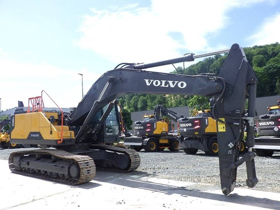 Volvo EC 300 E - Crawler excavator: picture 3 Volvo EC 300 E - Crawler excavator: picture 3