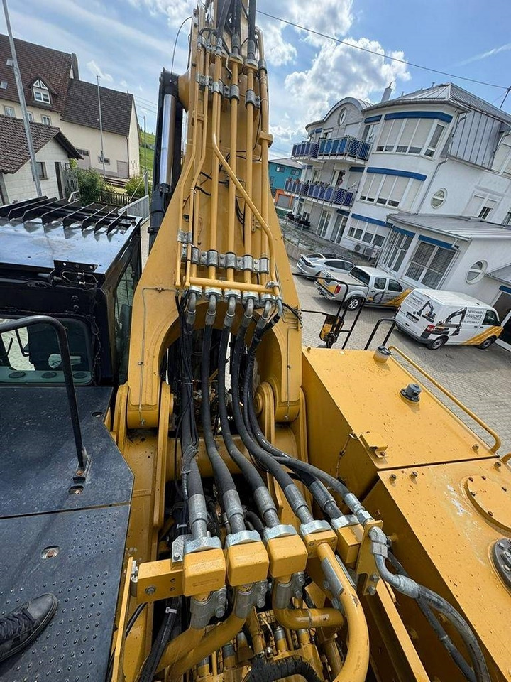 Crawler excavator CAT 390 F L ME: picture 9
