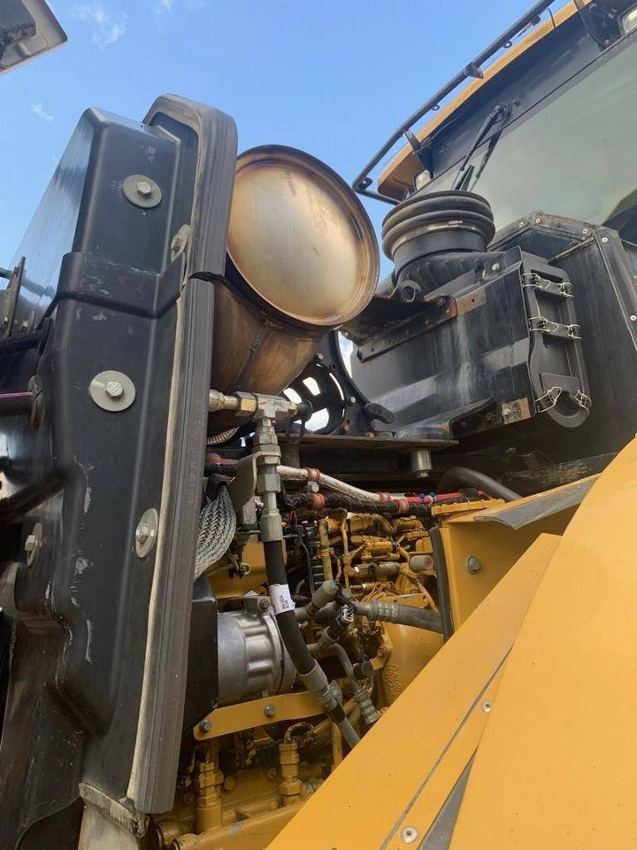 Wheel loader CAT 966 K: picture 16