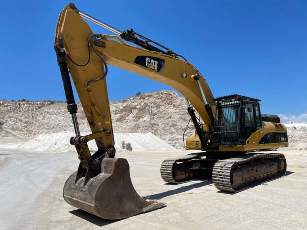 CAT 330 D LN - Crawler excavator: picture 2 CAT 330 D LN - Crawler excavator: picture 2