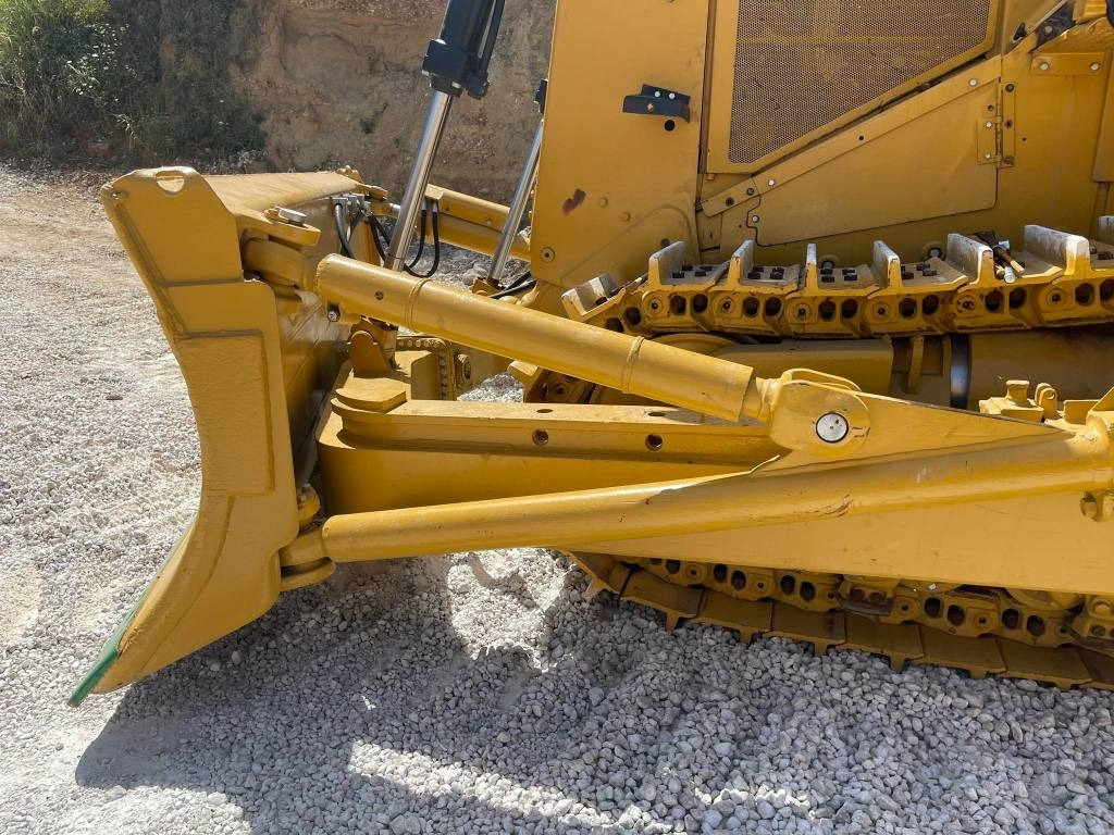 CAT D9N - Bulldozer: picture 5 CAT D9N - Bulldozer: picture 5
