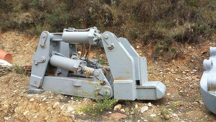 CAT SS RIPPER D9H - Demolition shears: picture 1 CAT SS RIPPER D9H - Demolition shears: picture 1