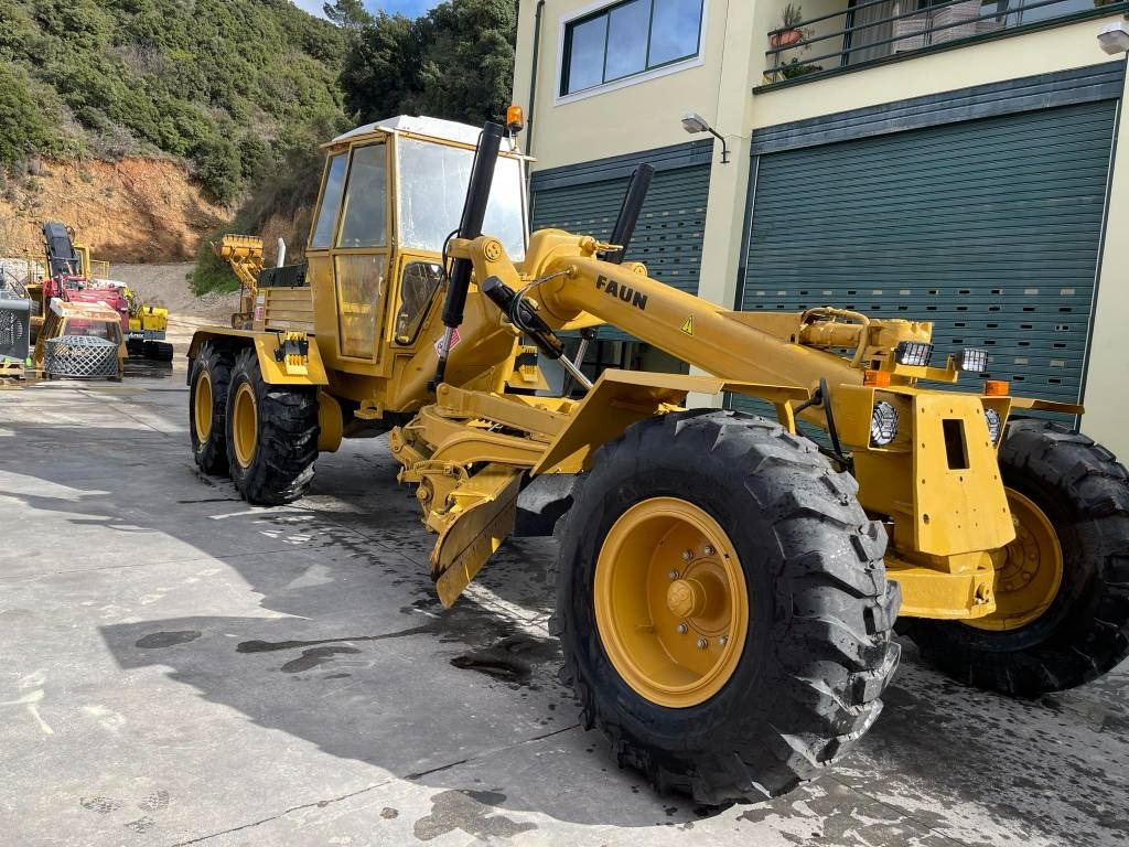 Grader Faun F185C: picture 12