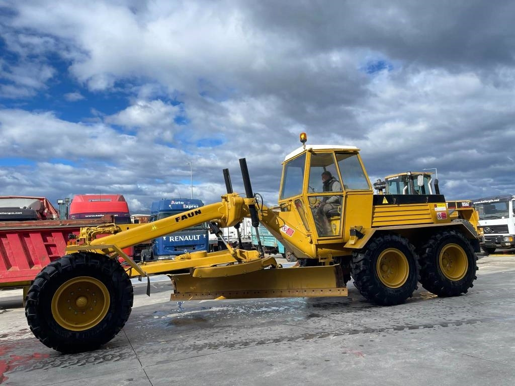 Grader Faun F185C: picture 25