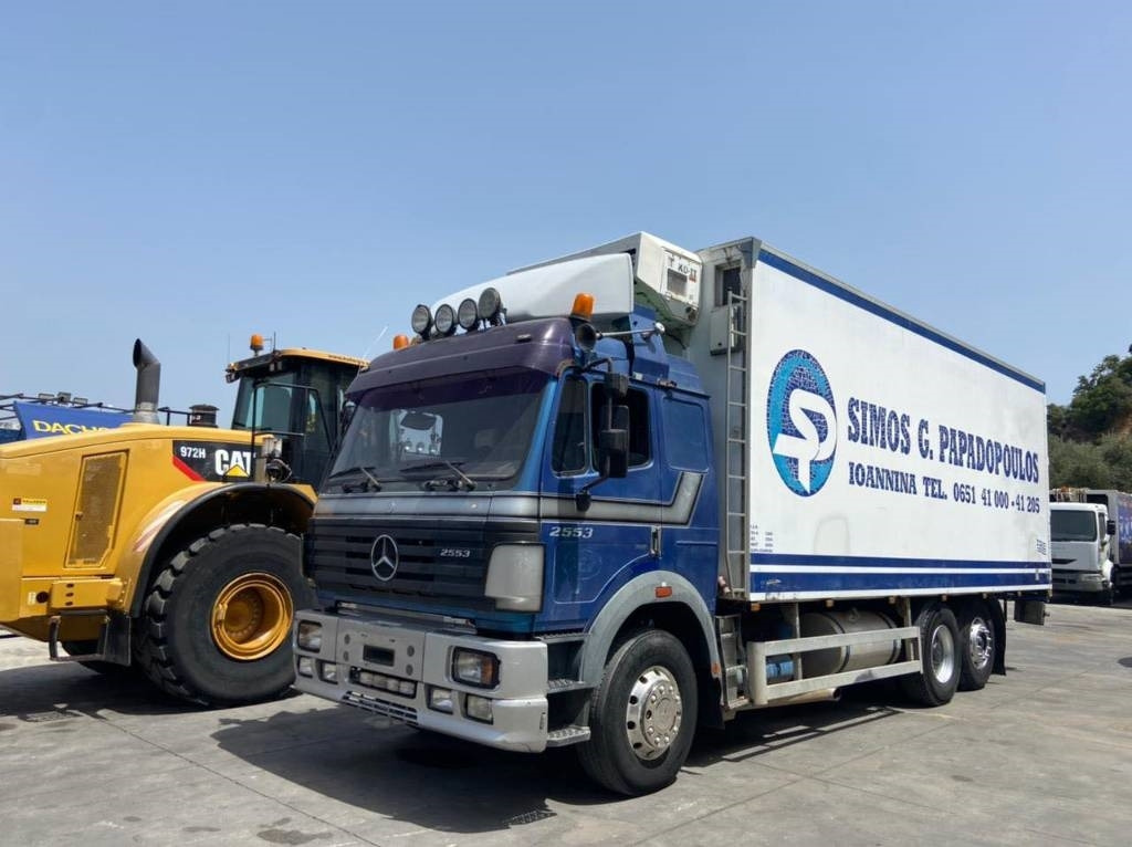 Mercedes-Benz 2553L - Refrigerator truck: picture 2 Mercedes-Benz 2553L - Refrigerator truck: picture 2