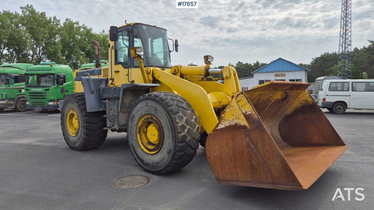 2000 Komatsu WA420-3H - Wheel loader: picture 4 2000 Komatsu WA420-3H - Wheel loader: picture 4