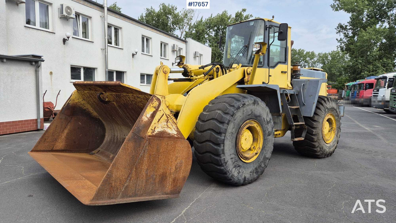 2000 Komatsu WA420-3H - Wheel loader: picture 1 2000 Komatsu WA420-3H - Wheel loader: picture 1