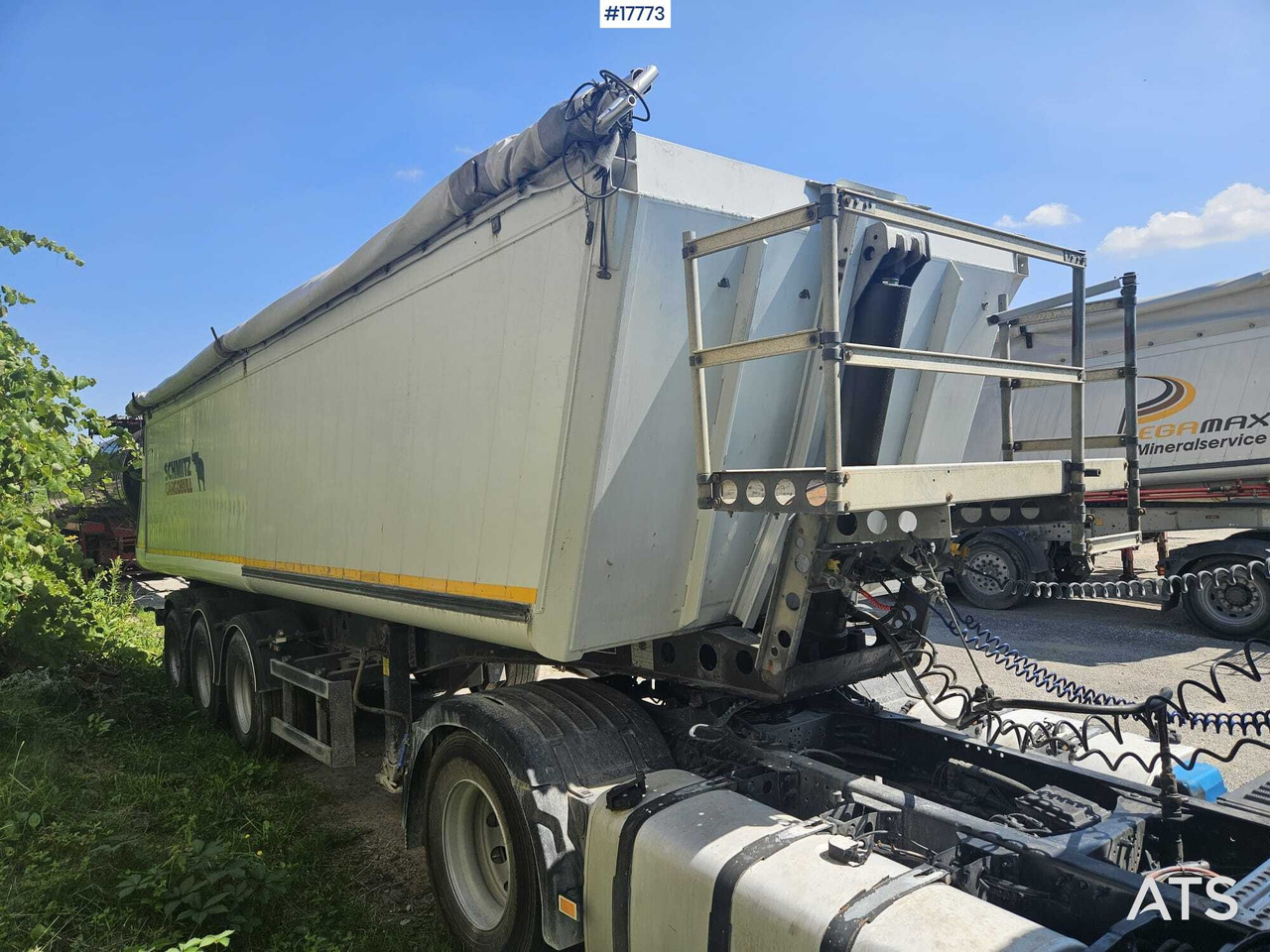 2010 Schmitz Gotcha SKI 24 - Tipper semi-trailer: picture 4 2010 Schmitz Gotcha SKI 24 - Tipper semi-trailer: picture 4