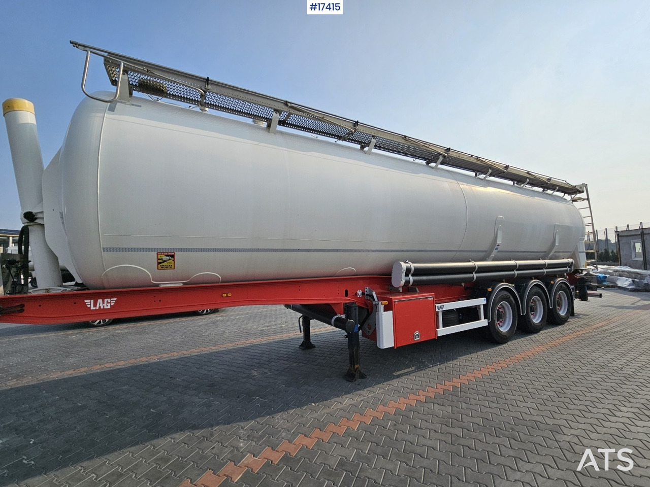 2018 Silo trailer Lag 0-3-TI - Tank semi-trailer: picture 1 2018 Silo trailer Lag 0-3-TI - Tank semi-trailer: picture 1
