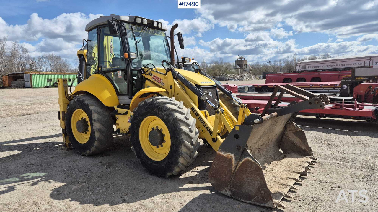 Backhoe Loader NEW HOLLAND B115C (2015) - Backhoe loader: picture 3 Backhoe Loader NEW HOLLAND B115C (2015) - Backhoe loader: picture 3