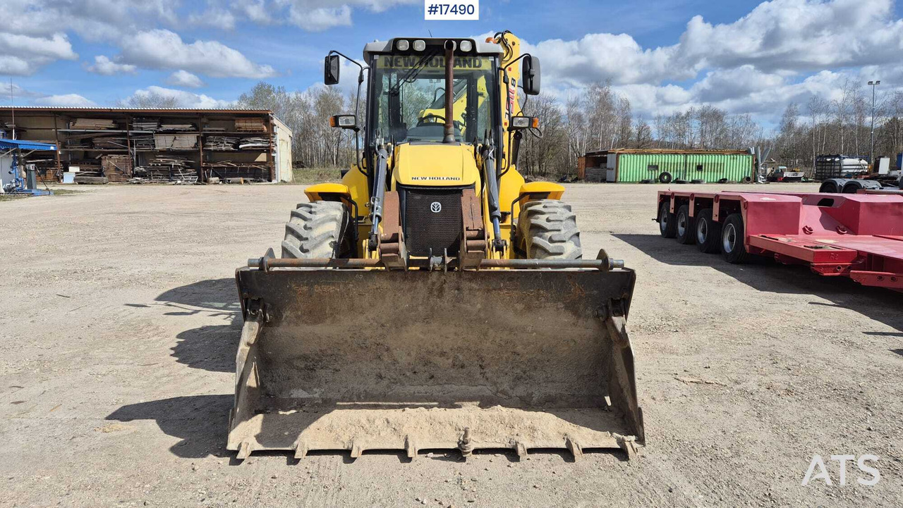 Backhoe Loader NEW HOLLAND B115C (2015) - Backhoe loader: picture 2 Backhoe Loader NEW HOLLAND B115C (2015) - Backhoe loader: picture 2