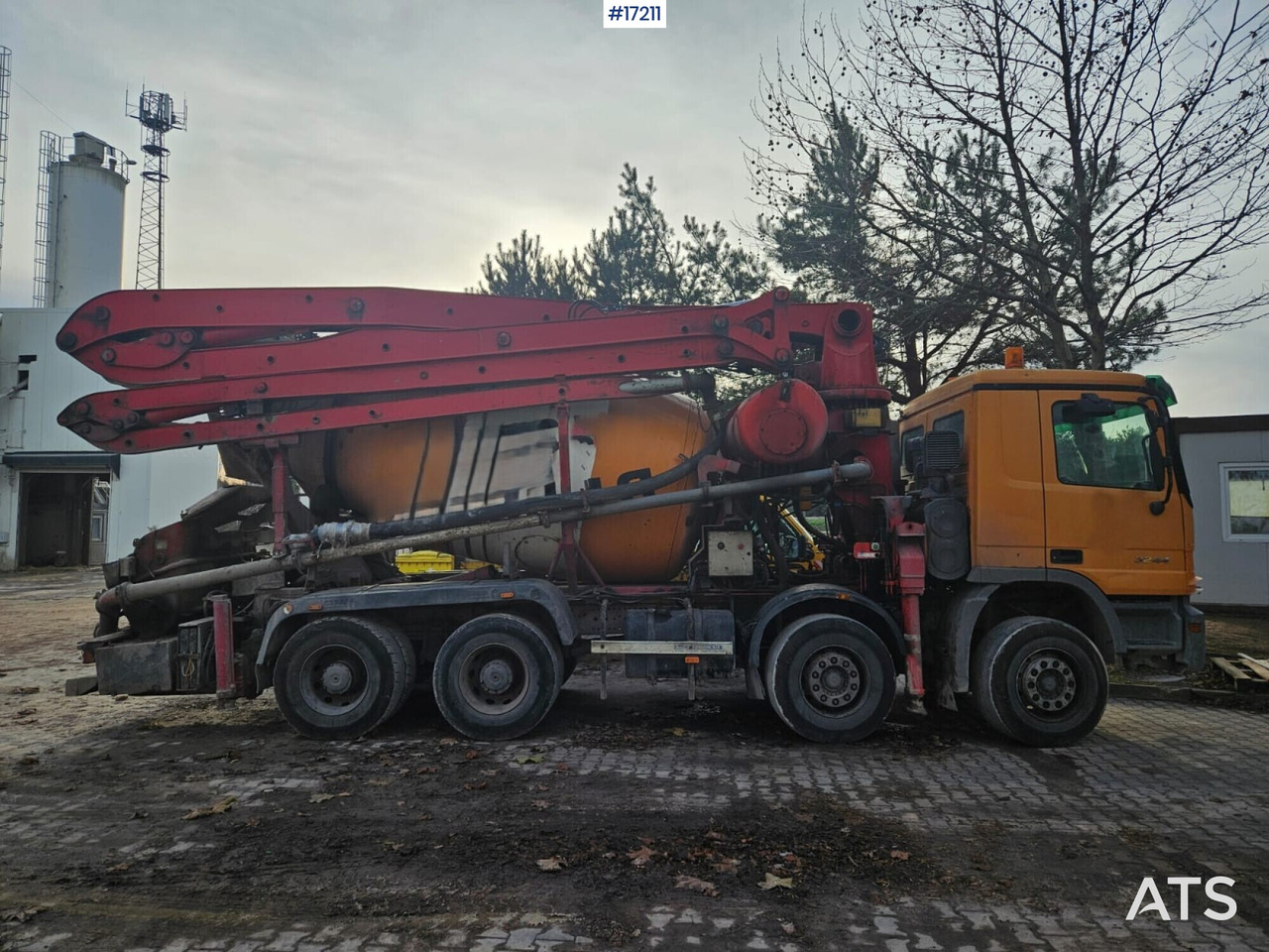 Concrete pump CIFA - Mercedes-Benz Actros 3244 (2005) - Concrete pump truck: picture 5 Concrete pump CIFA - Mercedes-Benz Actros 3244 (2005) - Concrete pump truck: picture 5