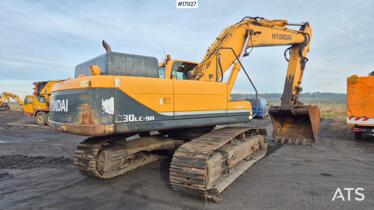 Hyundai 330LC-9A Crawler Excavator (2015) - Crawler excavator: picture 4 Hyundai 330LC-9A Crawler Excavator (2015) - Crawler excavator: picture 4