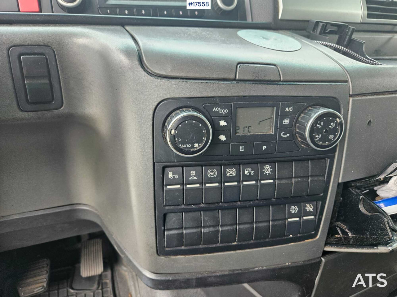 Tractor unit 2015 MAN TGX 18.440: picture 14