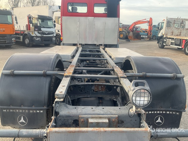 1999 Mercedes-Benz Actros 1835 4x2 Cab and Chassis - Cab chassis truck: picture 5 1999 Mercedes-Benz Actros 1835 4x2 Cab and Chassis - Cab chassis truck: picture 5