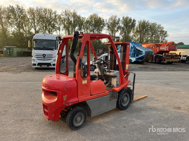 2006 Nissan FD02A25Q Heftruck - Diesel forklift: picture 3 2006 Nissan FD02A25Q Heftruck - Diesel forklift: picture 3