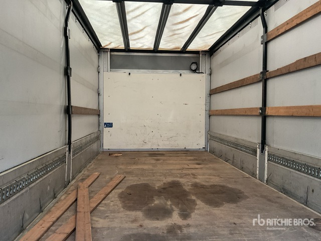 2007 MAN TGL12.210 4x2 Curtain Side Truck - Curtainsider truck: picture 4 2007 MAN TGL12.210 4x2 Curtain Side Truck - Curtainsider truck: picture 4