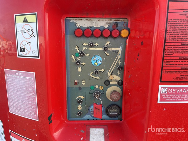 2012 Haulotte HA20PX 4WD Diesel Articulating Boom Lift - Articulated boom: picture 5 2012 Haulotte HA20PX 4WD Diesel Articulating Boom Lift - Articulated boom: picture 5