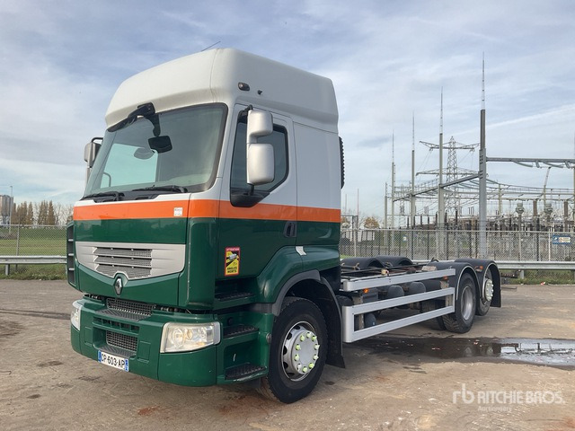 2012 Renault Premium 6x2 Sleeper Cab and Chassis - Cab chassis truck: picture 1 2012 Renault Premium 6x2 Sleeper Cab and Chassis - Cab chassis truck: picture 1