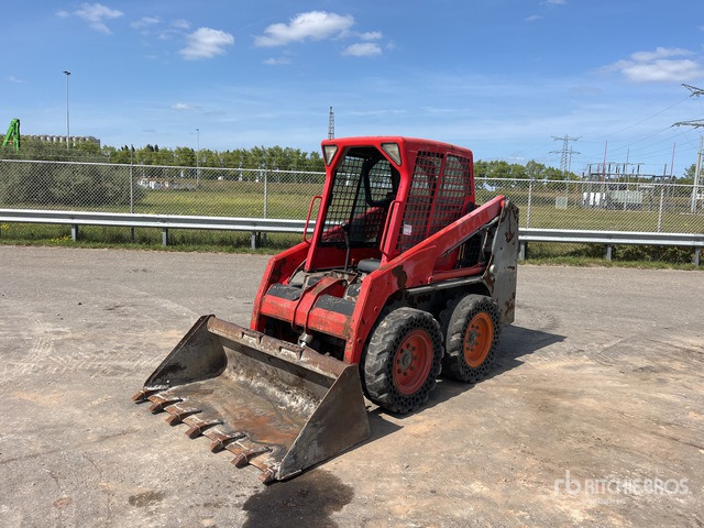 2013 Bobcat S130 Skid Steer Loader - Skid steer loader: picture 1 2013 Bobcat S130 Skid Steer Loader - Skid steer loader: picture 1