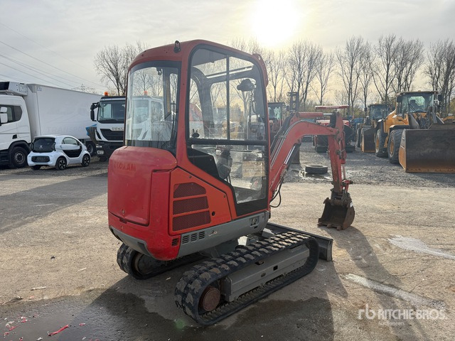 2013 Cat 302.4D Mini Excavator: <6.6t - Mini excavator: picture 3 2013 Cat 302.4D Mini Excavator: <6.6t - Mini excavator: picture 3