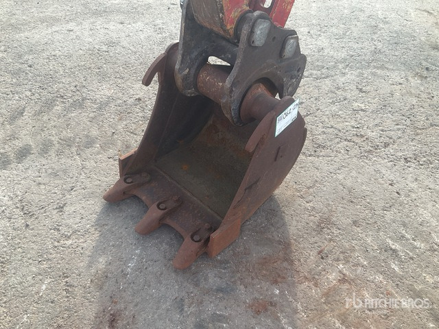 2013 Cat 302.4D Mini Excavator: <6.6t - Mini excavator: picture 5 2013 Cat 302.4D Mini Excavator: <6.6t - Mini excavator: picture 5