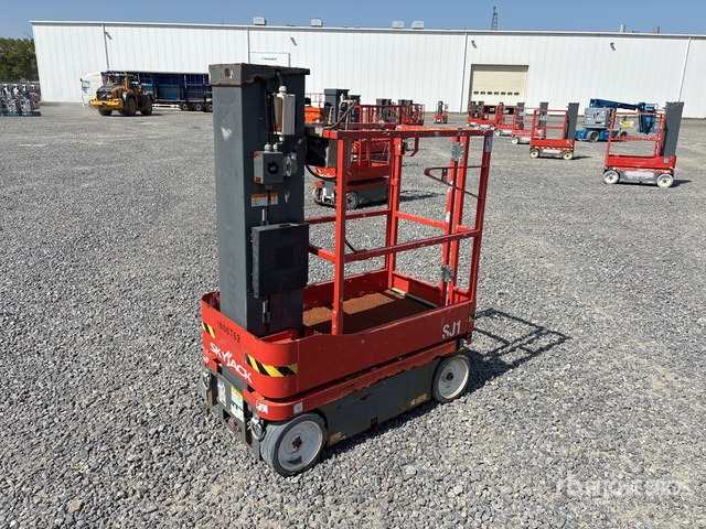 2018 Skyjack SJ16 Vertical Mast Lift - Vertical mast lift: picture 2 2018 Skyjack SJ16 Vertical Mast Lift - Vertical mast lift: picture 2