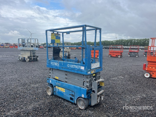 Genie GS-1932 Scissor Lift - Scissor lift: picture 3 Genie GS-1932 Scissor Lift - Scissor lift: picture 3