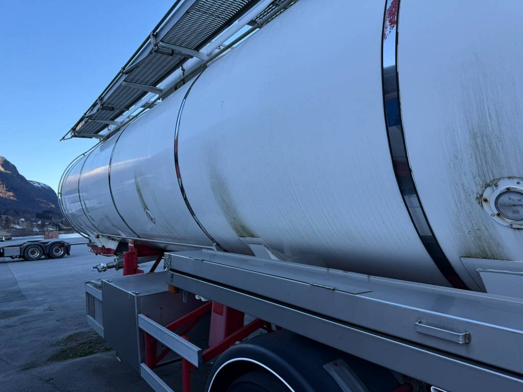 Tank semi-trailer Annet Schrader tank trailer 32 m2: picture 12