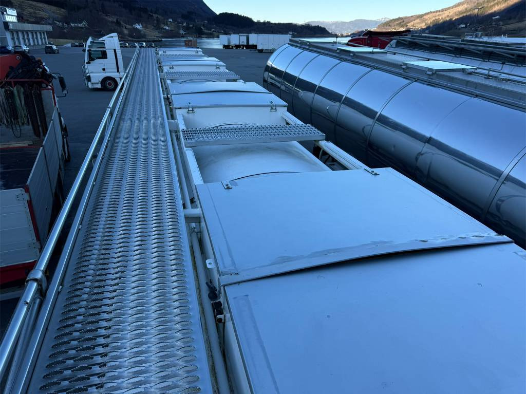 Tank semi-trailer Annet Schrader tank trailer 32 m2: picture 6