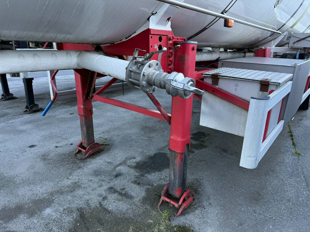 Tank semi-trailer Annet Schrader tank trailer 32 m2: picture 20