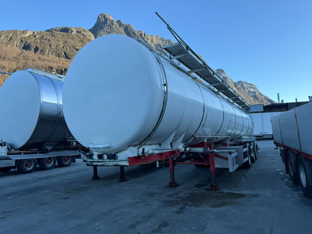Tank semi-trailer Annet Schrader tank trailer 32 m2: picture 8