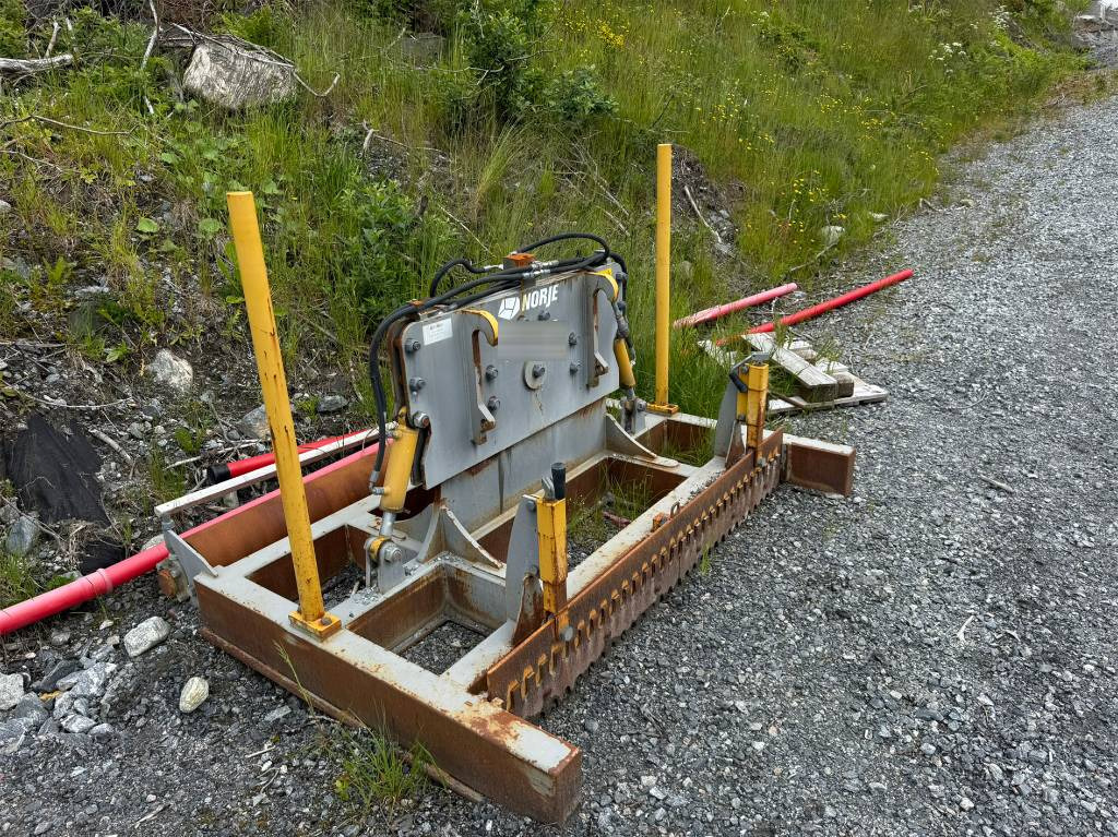 Norje Justeringsbalk - Attachment for Construction machinery: picture 4 Norje Justeringsbalk - Attachment for Construction machinery: picture 4