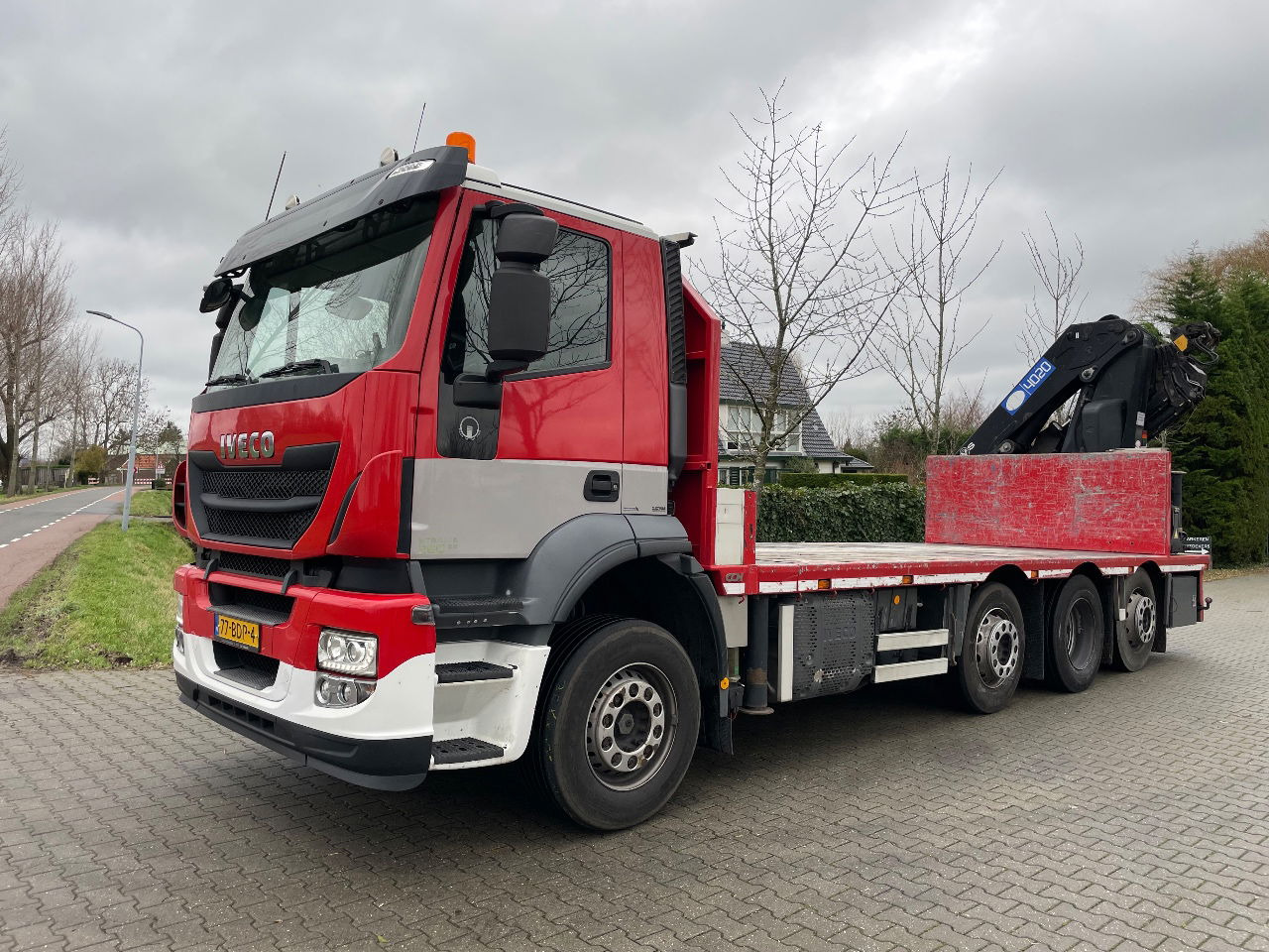 Iveco Stralis 360 with HMF 4020 K5 crane - Crane truck: picture 2 Iveco Stralis 360 with HMF 4020 K5 crane - Crane truck: picture 2