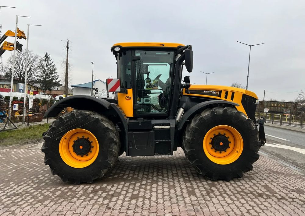 Farm tractor JCB FASTRAC 4220 | 220 KM | 2020 ROK | MAŁO GODZIN | BARDZO DOBRY STAN: picture 12