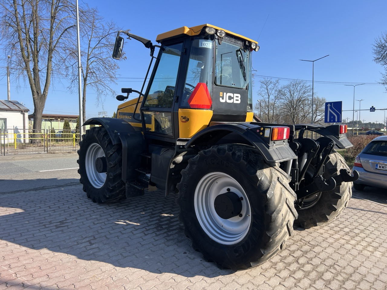 JCB Fastrac 2140 - Farm tractor: picture 3 JCB Fastrac 2140 - Farm tractor: picture 3