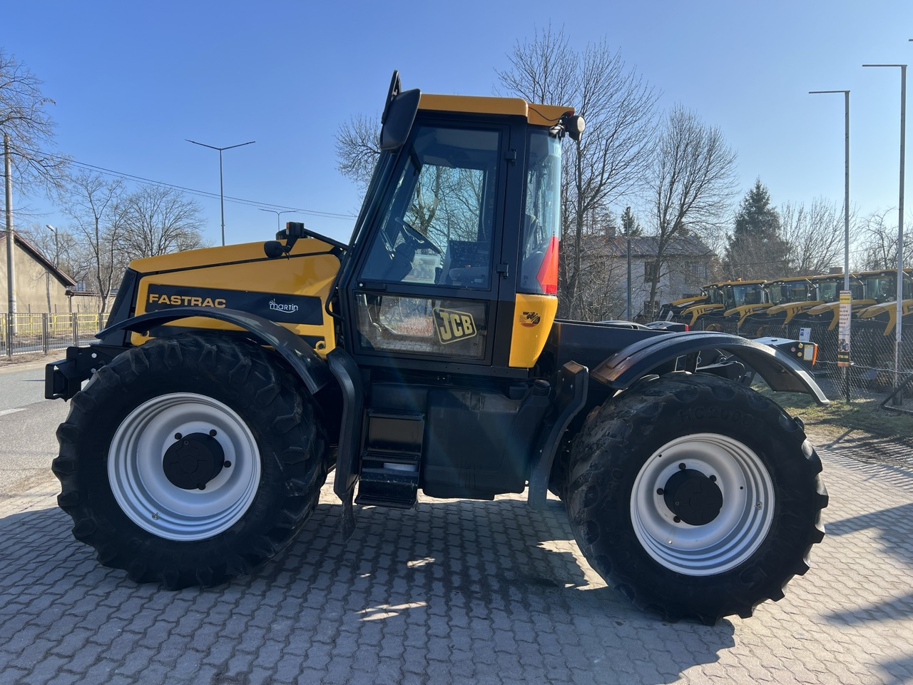 JCB Fastrac 2140 - Farm tractor: picture 2 JCB Fastrac 2140 - Farm tractor: picture 2